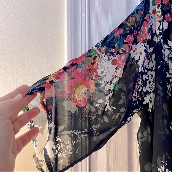 Roz & Ali 18/20 Sheer Floral Cardigan/Kimono - Picture 2 of 2
